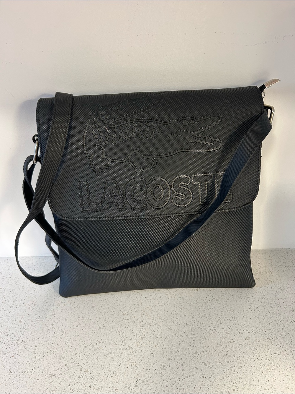 Beautiful Lacoste Black Embossed Croc Flap Crossbody Bag❤️12x11x2.5